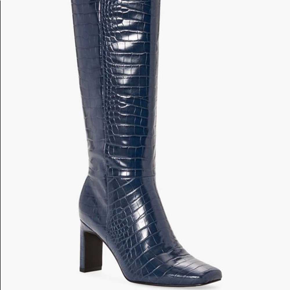JustFab Evelyn heeled boot, size US women’s 10 (EU 41).